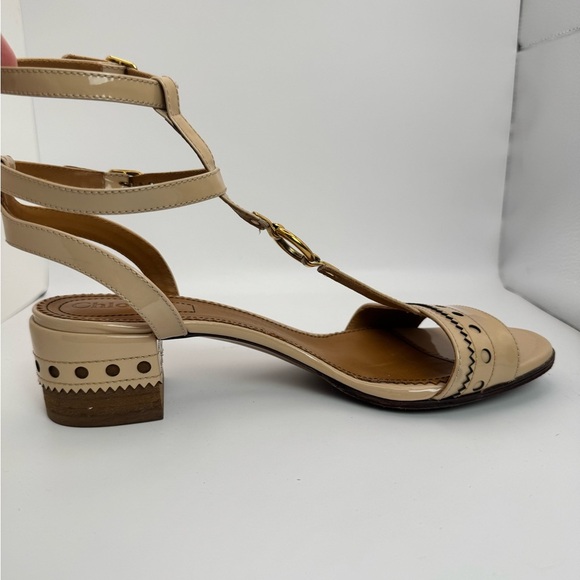 NEW Chloe Beige Patent Leather Perry T-Strap Block Heel Sandals Size 39 - Picture 5 of 10